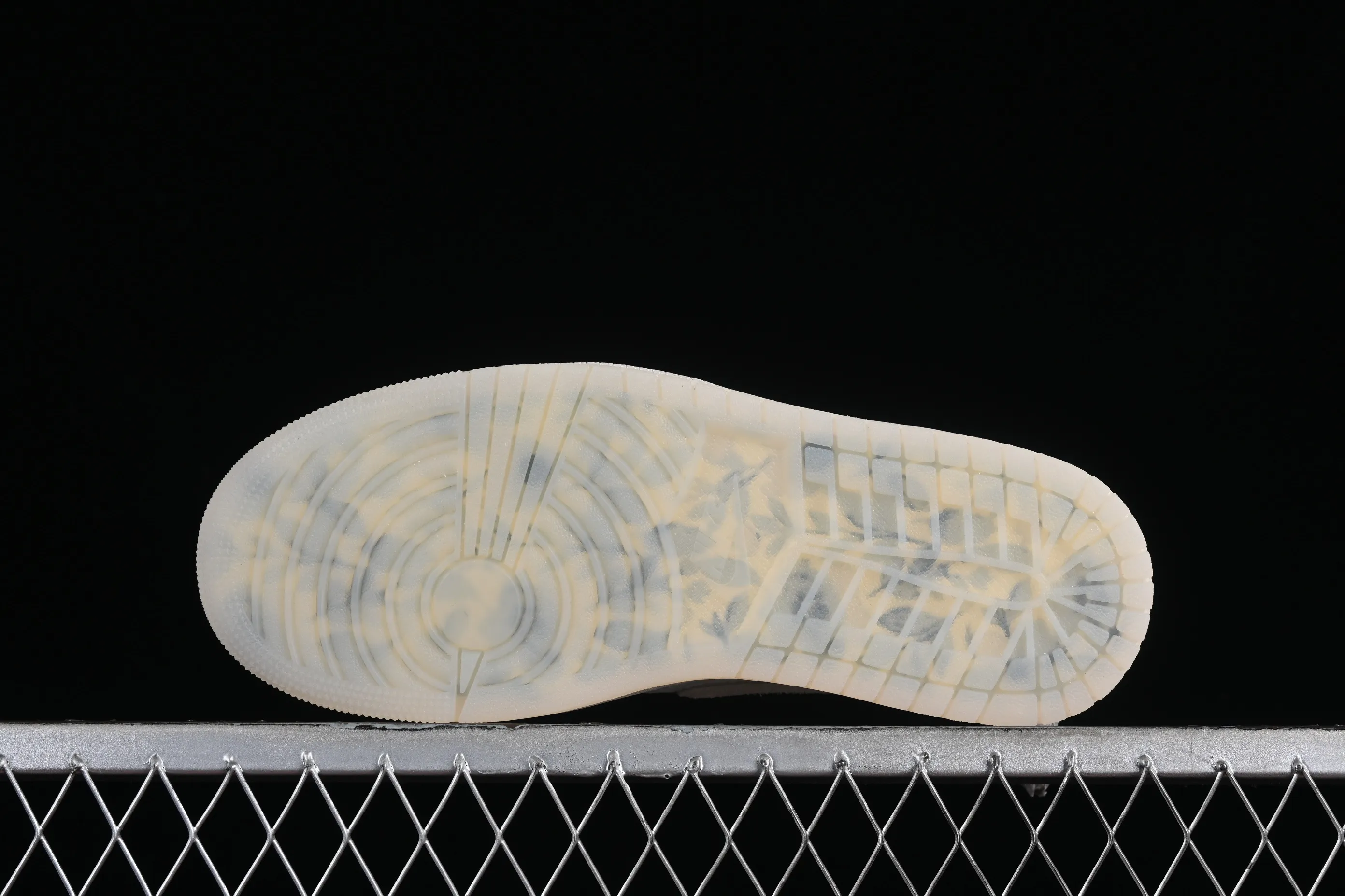 All categories Air Jordan Jordan series basketball shoes Air Jordan 1 Low pure original CP3 x Air Jordan 1 AJ1 Joe 1 embossed white low-top cultural casual sneakers FZ0455-200
